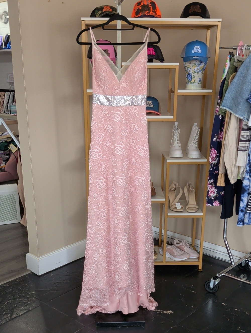 Pink Lace V-Neck Evening Gown with Silver Waist Detail